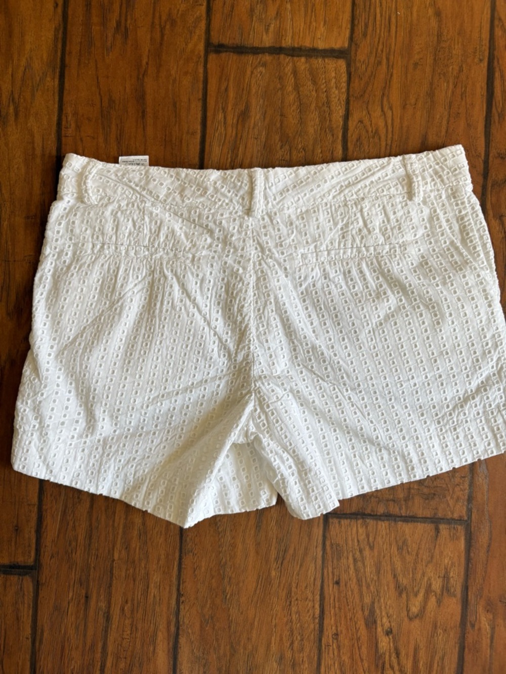 Banana Republic Shorts Bundle Sz 8 Textured Mint + White Eyelet Tailored Shorts - Picture 6 of 12